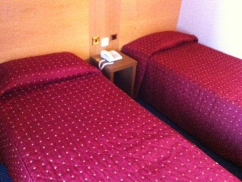 ホテル リリー ロンドン エクステリア 写真